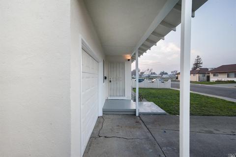 113 E Kentucky St, Fairfield, CA 94533 photo 4