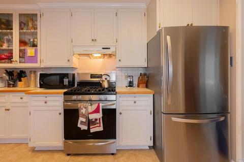 1075 Hargus Ave, Vallejo, CA 94591 photo 11