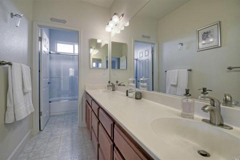 649 Chardonnay Pl, Windsor, CA 95492 photo 33