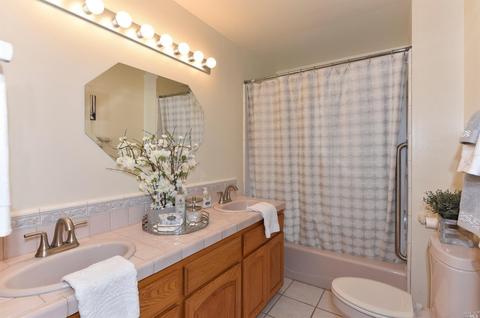 720 Roleen Dr, Vallejo, CA 94589 photo 32