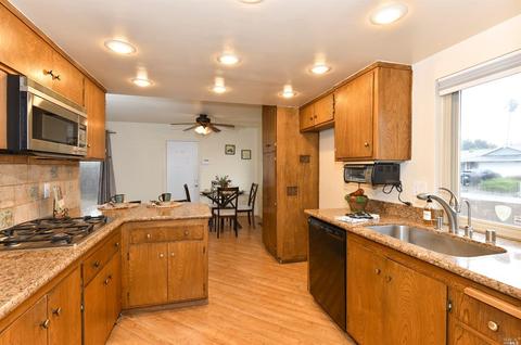 720 Roleen Dr, Vallejo, CA 94589 photo 6