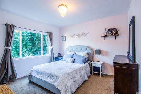 529 Nebraska St, Vallejo, CA 94590 photo 10