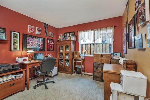 8422 Planetree Dr, Windsor, CA 95492 photo 12