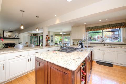 2 Acorn Ct, Novato, CA 94949 photo 7