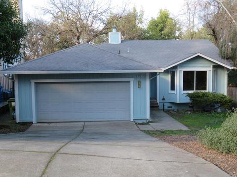 915 Hazel Ave, Ukiah, CA 95482 photo 1