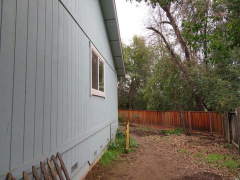 915 Hazel Ave, Ukiah, CA 95482 photo 24