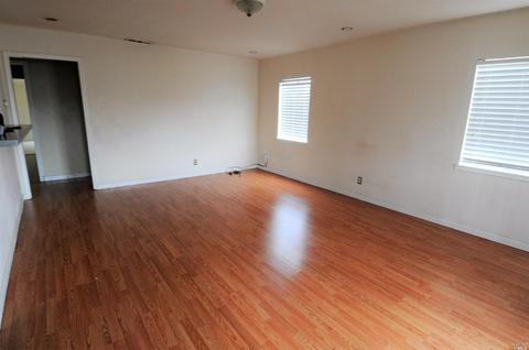 1038 Caldwell Ave, Vallejo, CA 94591 photo 4
