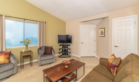 463 Freeway Dr, Napa, CA 94558 photo 4