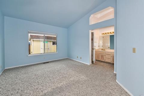 9599 Wellington Cir, Windsor, CA 95492 photo 6