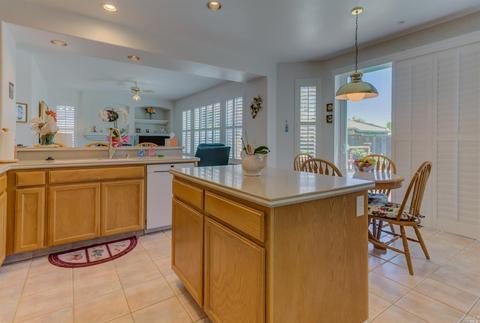 612 Pavilion Dr, Fairfield, CA 94534 photo 14