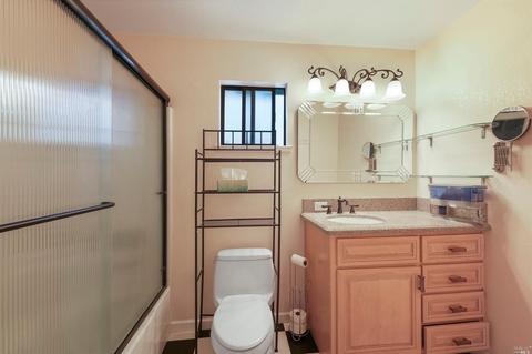 215 W Cherry St, Dixon, CA 95620 photo 12
