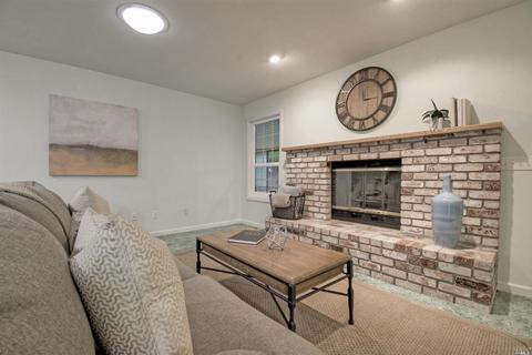 6224 Lockwood Dr, Windsor, CA 95492 photo 9