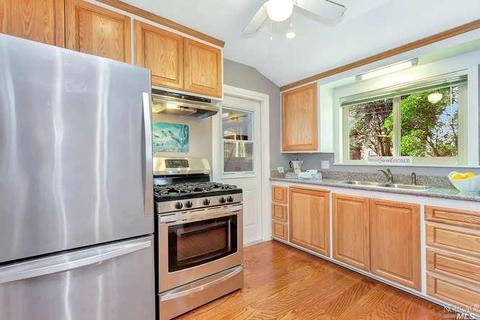 607 Bonita Ct, Vallejo, CA 94591 photo 9