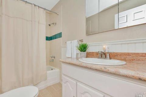 607 Bonita Ct, Vallejo, CA 94591 photo 17