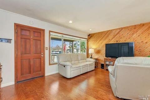 607 Bonita Ct, Vallejo, CA 94591 photo 3