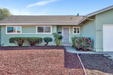 1436 Sarkesian Dr, Petaluma, CA 94954 photo 2