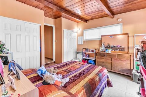1055 Thelma Ave, Vallejo, CA 94591 photo 18