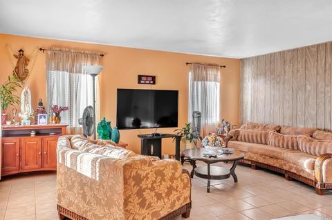 1055 Thelma Ave, Vallejo, CA 94591 photo 4