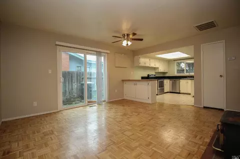 Undisclosed, Fairfield, CA 94533 photo 9