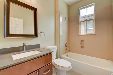 537 Lexington Dr, Vallejo, CA 94591 photo 18