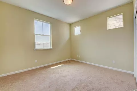 537 Lexington Dr, Vallejo, CA 94591 photo 17