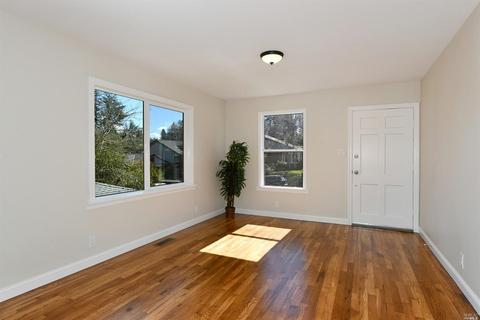 7408 Walnut Ln, Sebastopol, CA 95472 photo 2