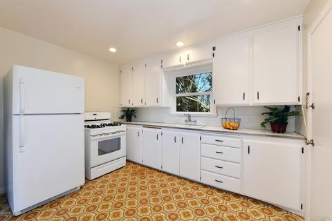 7408 Walnut Ln, Sebastopol, CA 95472 photo 4