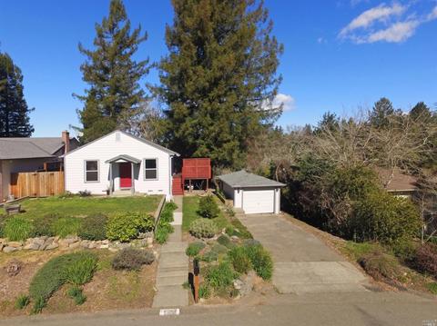 7408 Walnut Ln, Sebastopol, CA 95472 photo 1