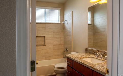 8448 Trione Cir, Windsor, CA 95492 photo 10