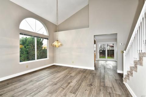 401 Quince St, Windsor, CA 95492 photo 3