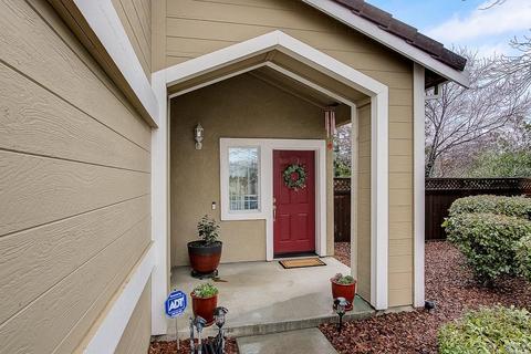 525 Edenderry Dr, Vacaville, CA 95688 photo 4