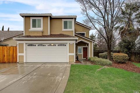 525 Edenderry Dr, Vacaville, CA 95688 photo 3