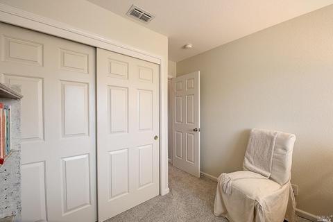 525 Edenderry Dr, Vacaville, CA 95688 photo 32