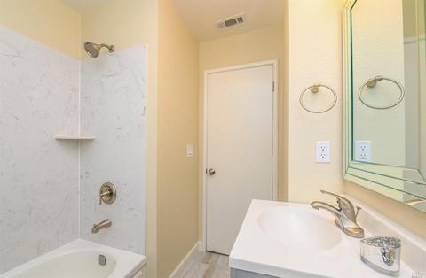 359 De Anza Dr, Vallejo, CA 94589 photo 12