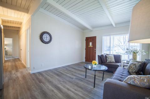 810 Oregon St, Fairfield, CA 94533 photo 8