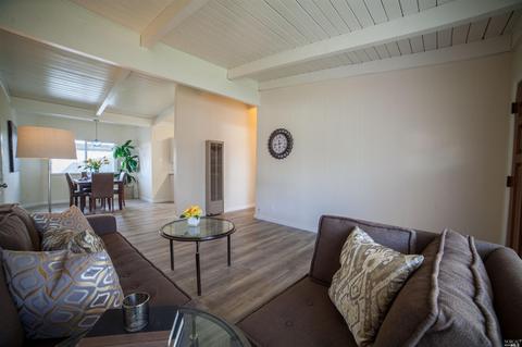 810 Oregon St, Fairfield, CA 94533 photo 6