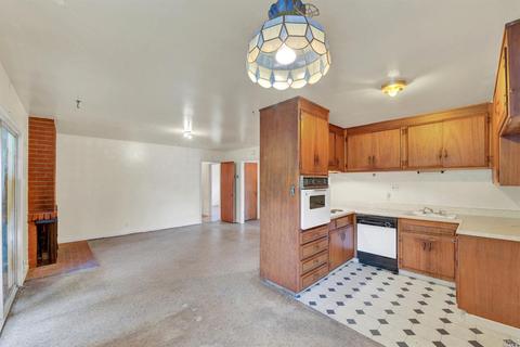 241 Franciscan Dr, Vallejo, CA 94589 photo 7