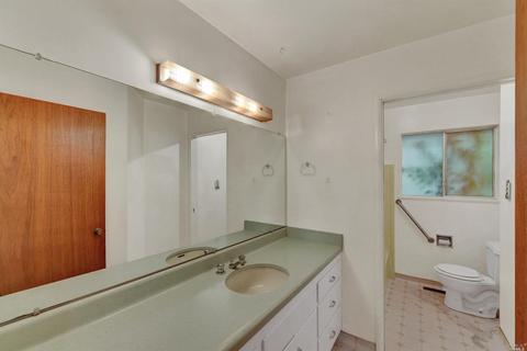 241 Franciscan Dr, Vallejo, CA 94589 photo 13