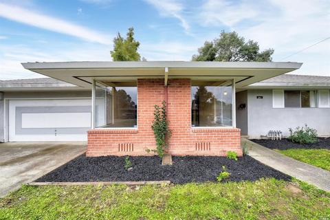 241 Franciscan Dr, Vallejo, CA 94589 photo 2