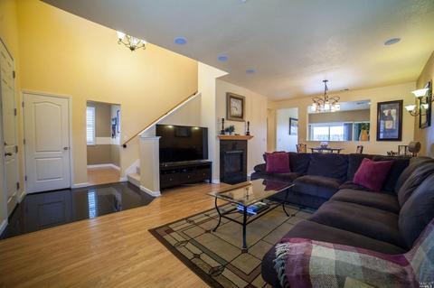 1561 Bailey Dr, Fairfield, CA 94533 photo 6
