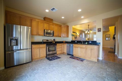 1561 Bailey Dr, Fairfield, CA 94533 photo 7