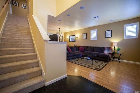 1561 Bailey Dr, Fairfield, CA 94533 photo 4