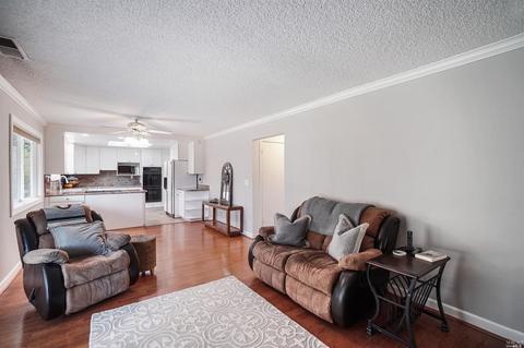 185 Daffodil Cir, Vallejo, CA 94591 photo 23