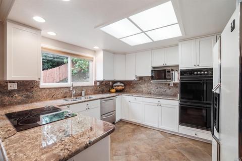 185 Daffodil Cir, Vallejo, CA 94591 photo 16