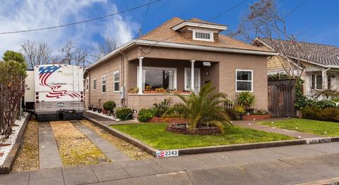 2243 Adrian St, Napa, CA 94558 photo 3