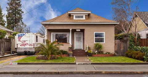 2243 Adrian St, Napa, CA 94558 photo 2