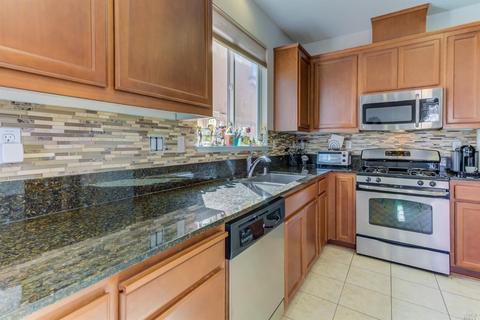 2106 Saddlebred Dr, Fairfield, CA 94534 photo 2