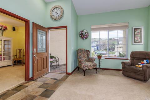 6319 Pebble Beach Dr, Vallejo, CA 94591 photo 4