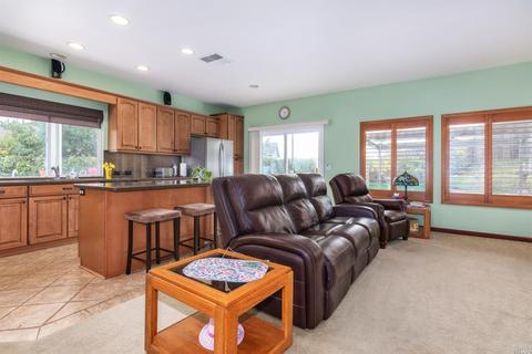 6319 Pebble Beach Dr, Vallejo, CA 94591 photo 9