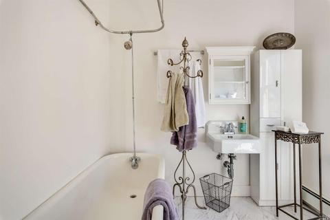 614 E St, San Rafael, CA 94901 photo 24